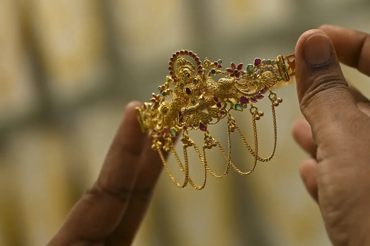Daftar Harga Emas 24 Karat Hari Ini di Antam, Pegadaian hingga Hartadinata image 0