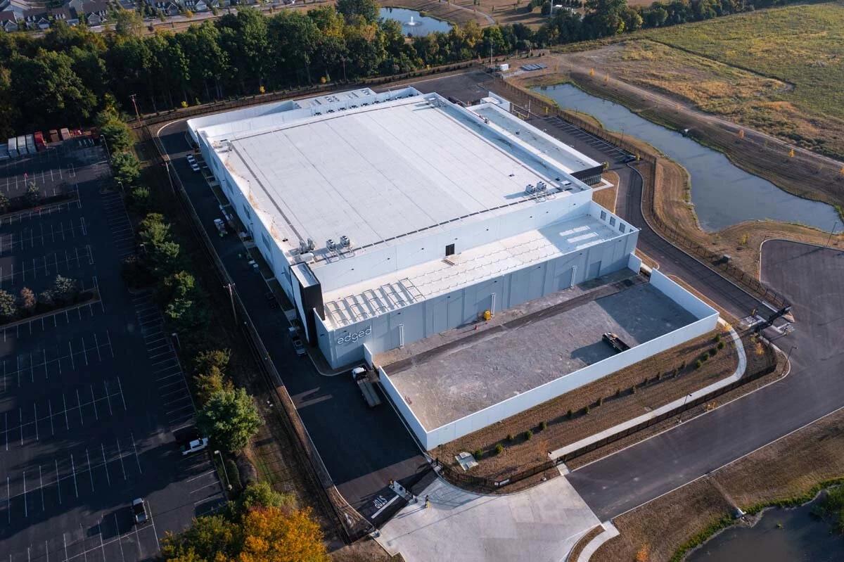 CoreWeave之后，Neo Cloud又跑出一家半年签下32亿美元订单的上市公司  image 1