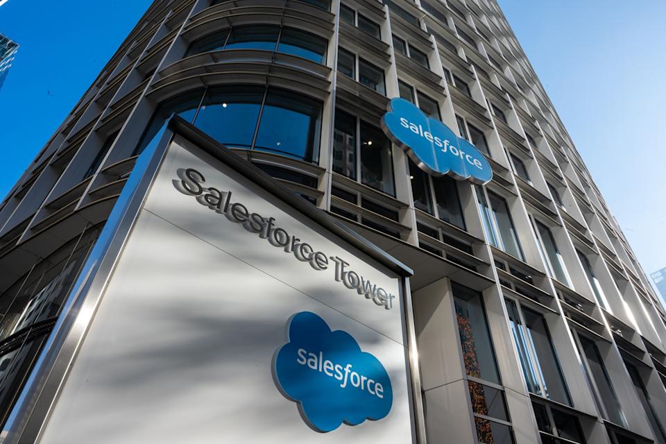 Salesforce Calms AI Concerns With Positive Forecast and Major Share Repurchases