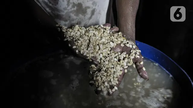 Beban Produksi Melonjak 36 Persen, Pengrajin Tahu Tempe Tagih Subsidi image 4