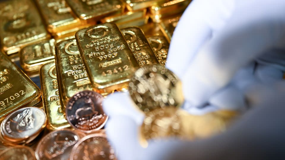 How did one of the dullest investments in the world begin to behave like a meme stock in the market