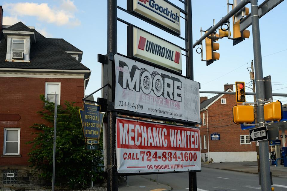 US Employment Expansion Expected to Slow Following Strong January