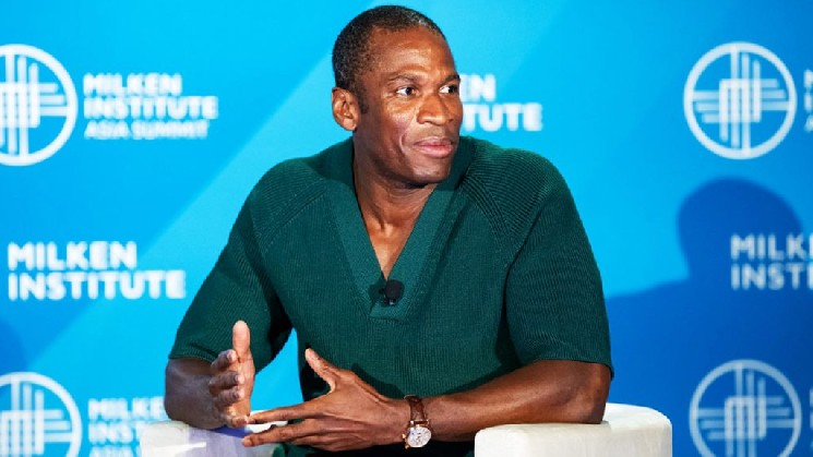ZachXBT Implies Arthur Hayes Is a “Scammer” — Sold All the Altcoins He Had Praised