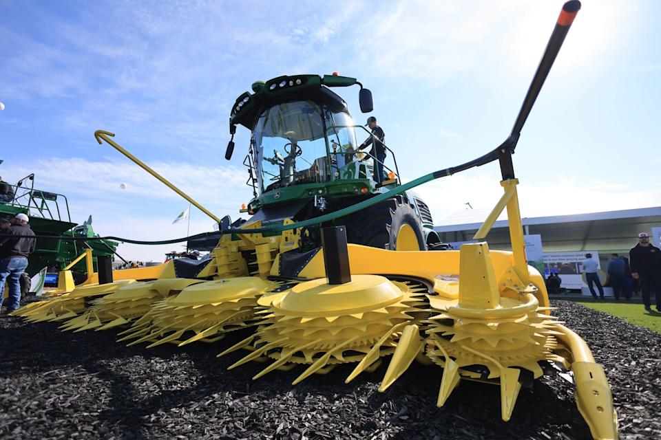 Deere Raises Yearly Earnings Forecast as Agricultural Conditions Get Better
