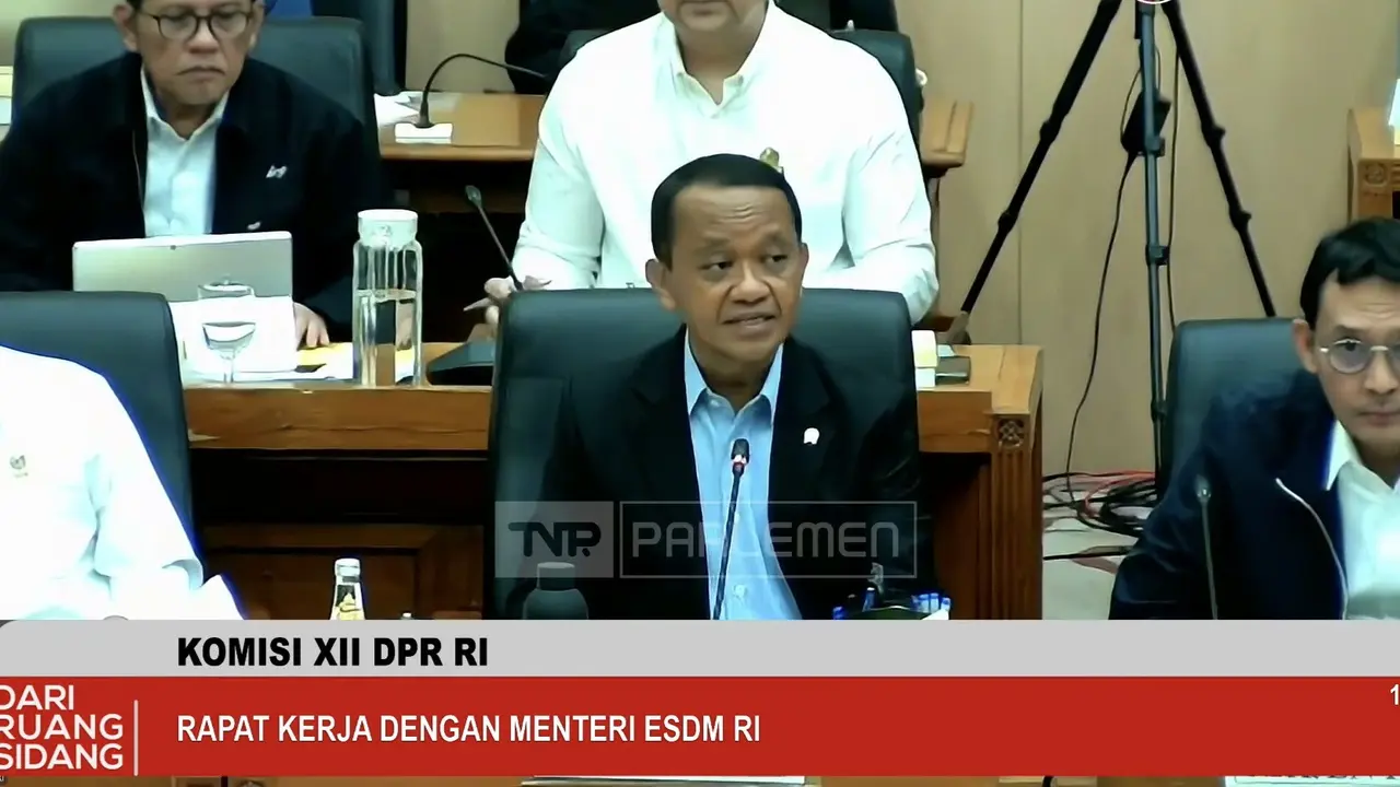 Bahlil Ungkap Alokasi Minyak Tanah Naik pada 2027: Indonesia Timur Masih Butuh image 0