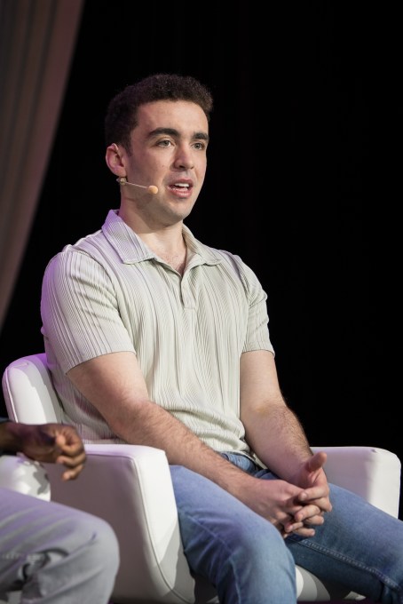 Tade Oyerinde and Teddy Solomon discuss how to cultivate active audiences at TechCrunch Disrupt