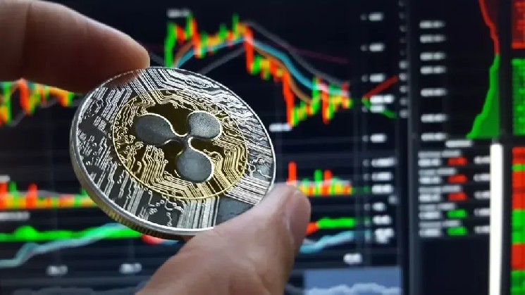XRP Eyes $10 as Whales Load Up on 8-Year Breakout Retest
