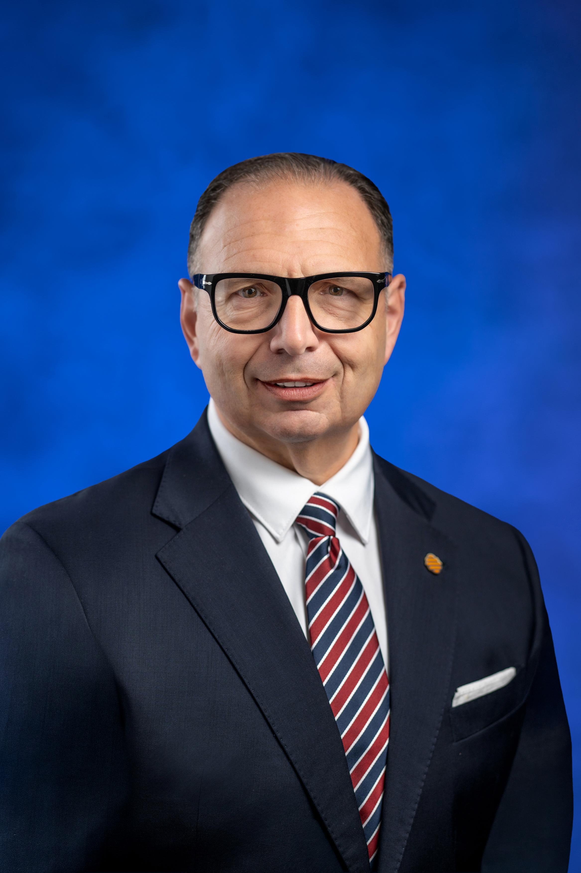 Provident Bank wzmacnia działalność pożyczkową na rynku średnich przedsiębiorstw poprzez zatrudnienie weterana branży Josepha A. Tammaro, Jr. image 0