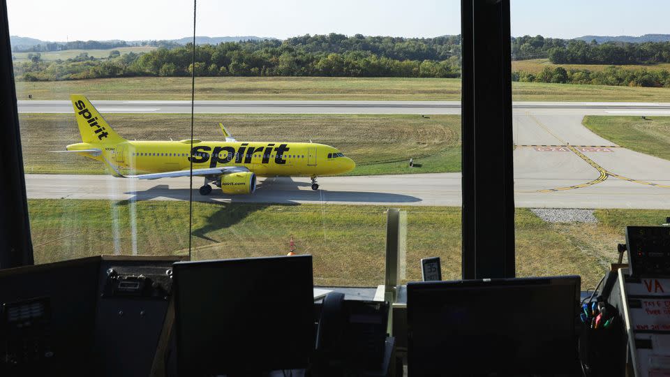 Spirit Airlines secures agreement to exit bankruptcy, averting risk of shutdown