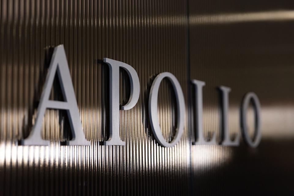 Apollo Private Credit Fund Reduces Portfolio Value Due to Troubled Loans
