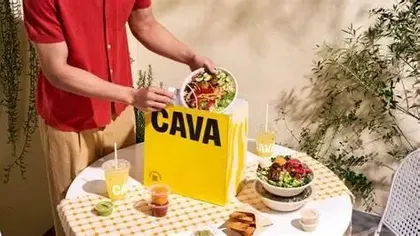 CAVA盘后一度大涨近13%! Q2营收和同店销售均超预期!(深度)