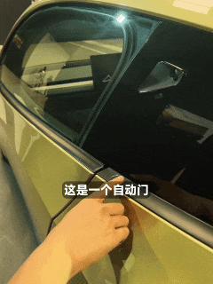 特斯拉无人车 Cybercab实拍：没有方向盘也没有刹车，这辆车属于未来 image 3