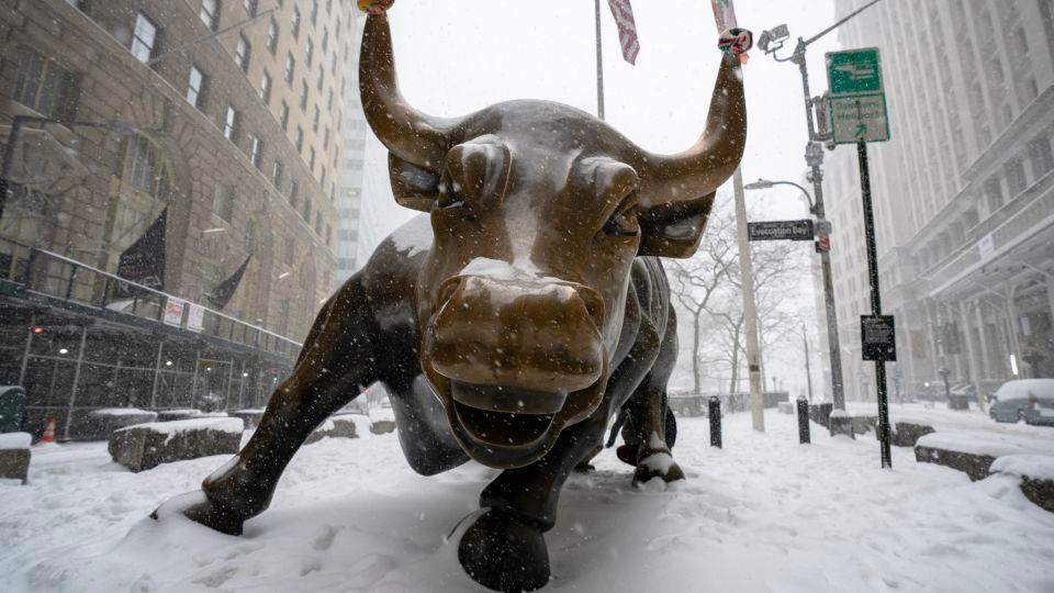 Why financial experts on Wall Street are warning of similarities to the 2008 financial crisis