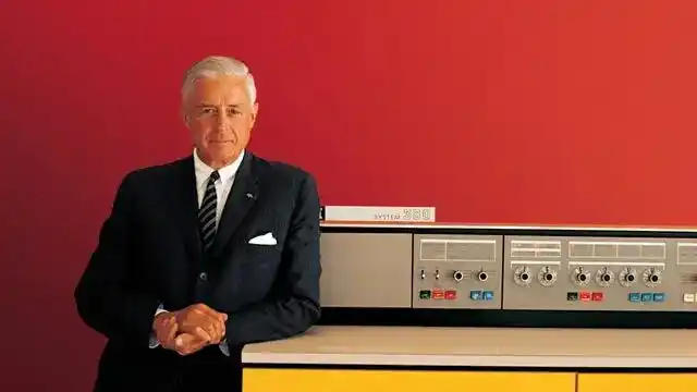 挺过大萧条和二战的IBM,在AI狂热期市值蒸发680亿美元 image 2