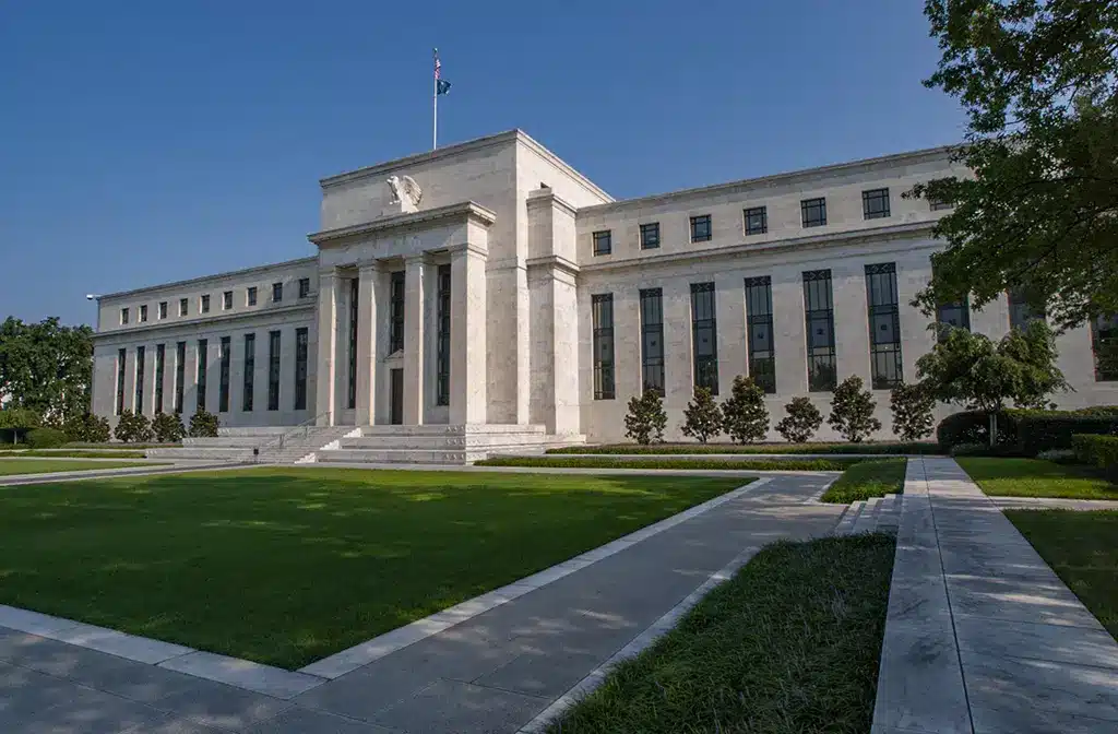 Dritte Liquidationswelle trifft Bitcoin: KOSPI-Crash und Fed im Blick image 2
