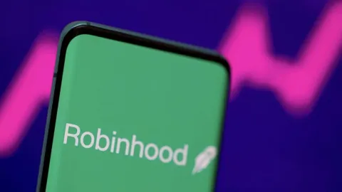 Robinhood cắt giảm 10% nhân sự khi doanh thu từ crypto lao dốc