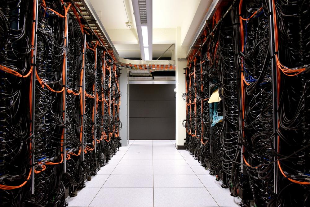 Bernstein Launches Coverage of Equinix (EQIX), Calls it a Data Center "Juggernaut"