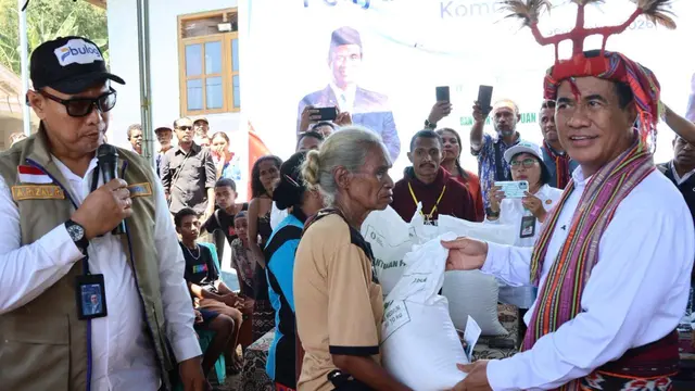 Buntut Keluhan Beras Mahal, Amran Turun Tangan Guyur Bantuan Pangan ke Alor image 1