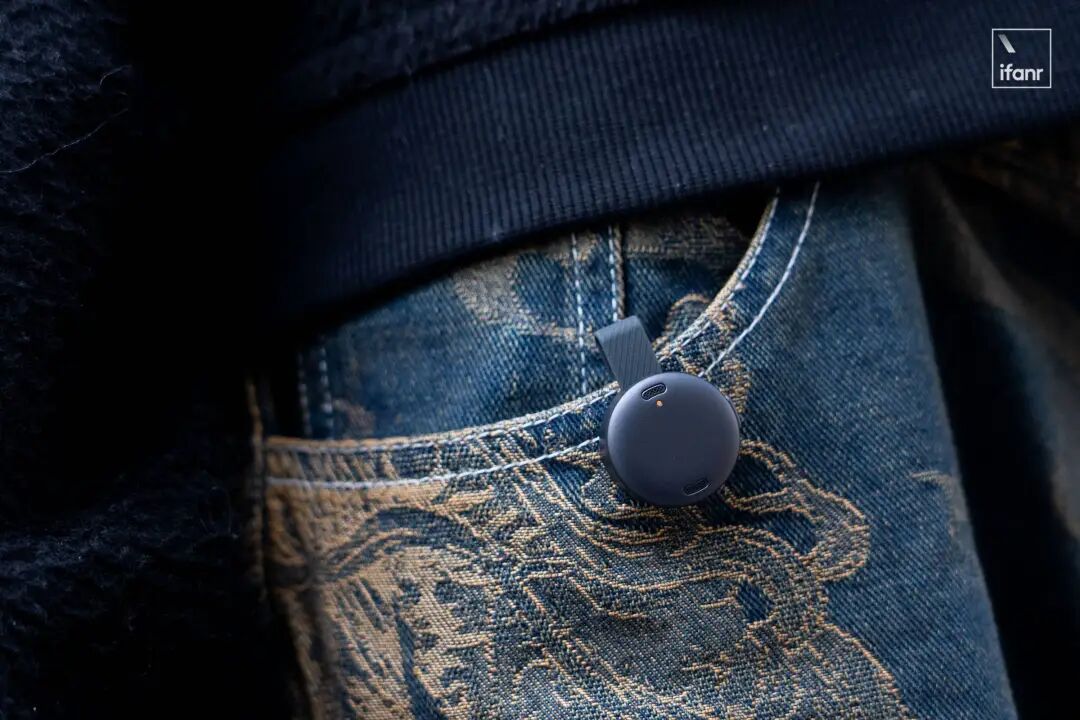 飞书联手安克造了颗AI豆，你的「外脑」仅重 10 克