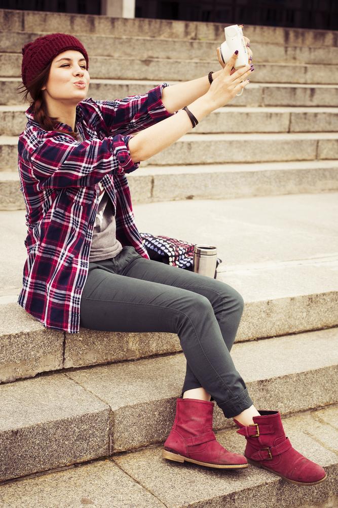 Wells Fargo Neutral on Urban Outfitters (URBN)