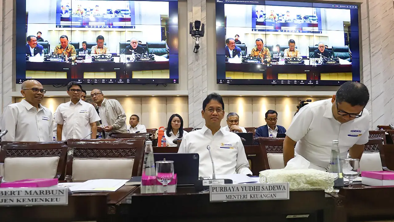 Purbaya Patahkan Kekhawatiran Pengamat, Defisit APBN Aman image 0