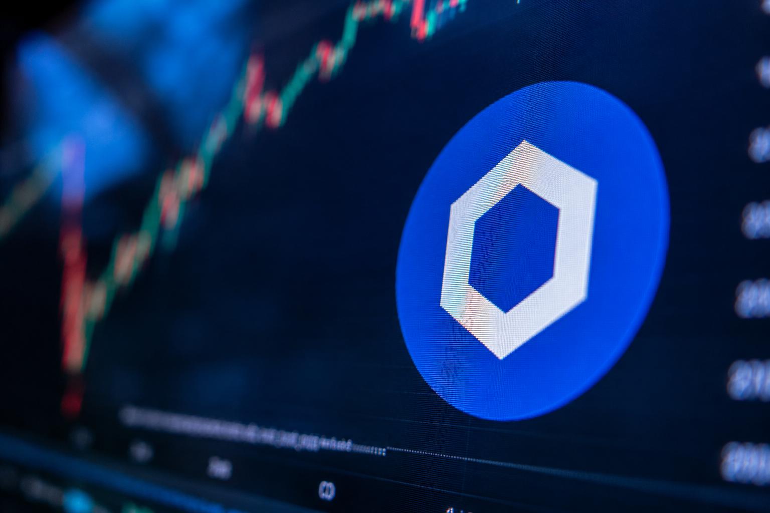 LINK crypto price outlook as Chainlink Data Standard launches on AWS Marketplace