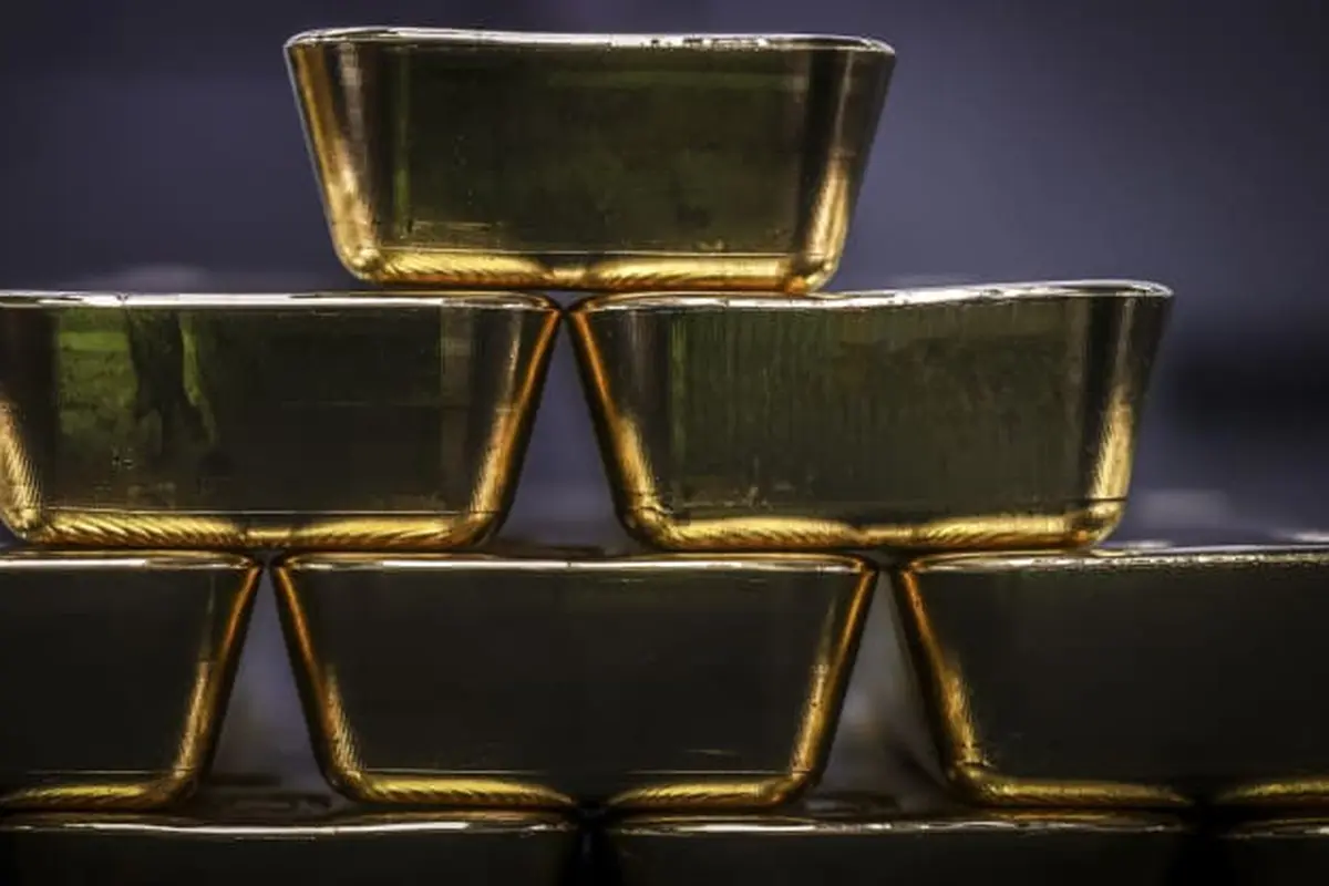 Simak Harga Emas 24 Karat Hari Ini di Antam, Pegadaian hingga Hartadinata Abadi image 0