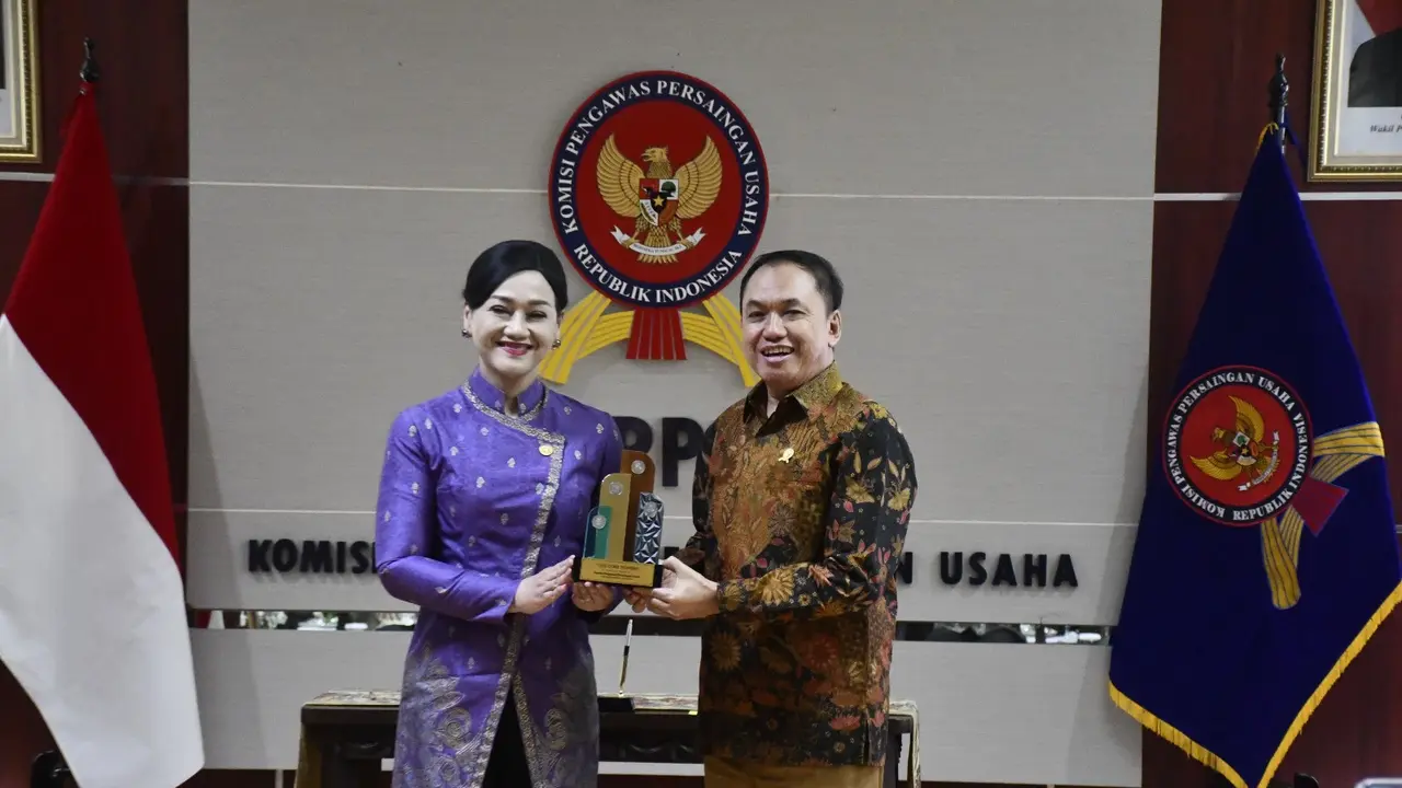 Kolaborasi KPPU-OJK Kawal Persaingan Usaha di Sektor Keuangan image 0