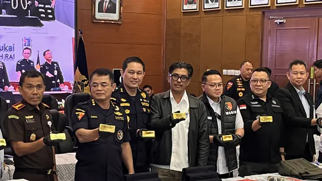 Bisnis di Balik Penyelundupan Emas: Dari Bea Keluar hingga Jejak PETI image 1