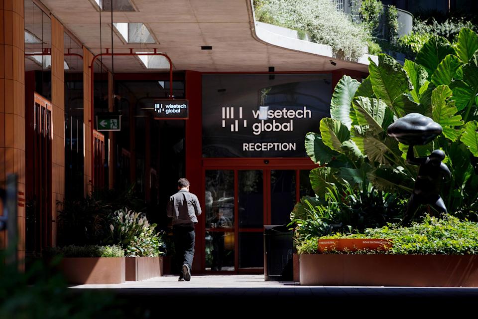 El CEO de WiseTech espera mayores reducciones de costos impulsadas por IA tras recortar el 30% de la plantilla