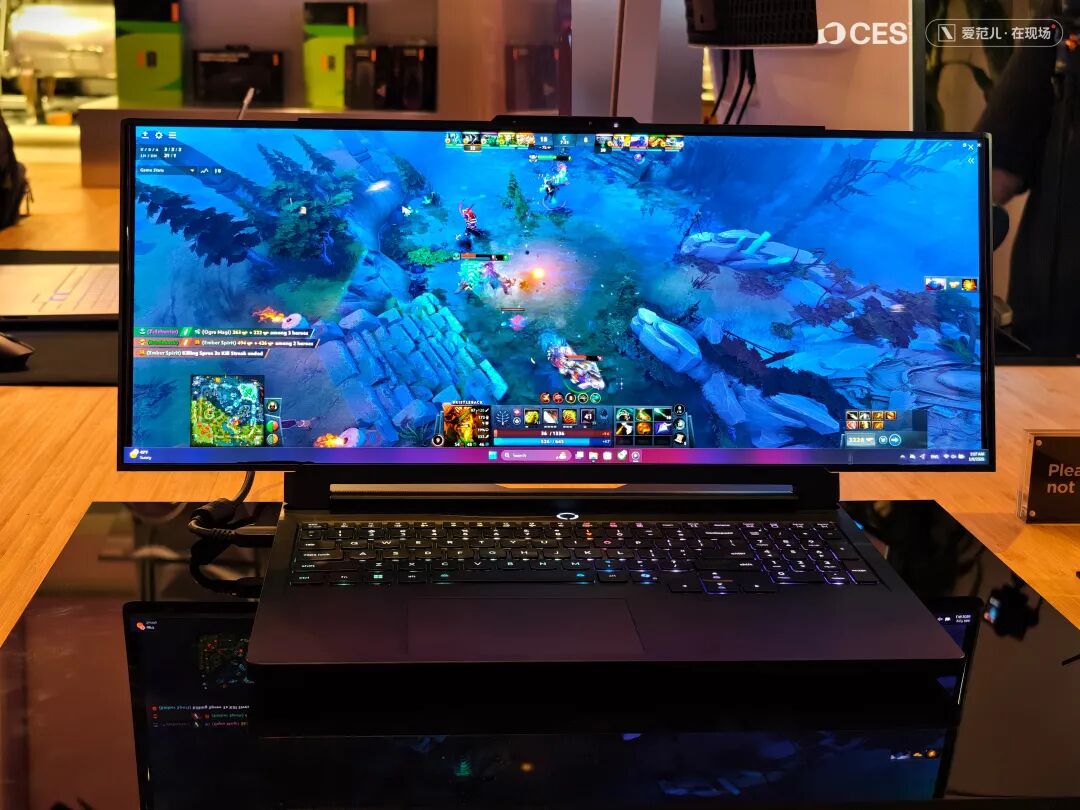 Lenovo held a tech gala at the Sphere, showcasing both foldable phones and foldable computers | CES image 14