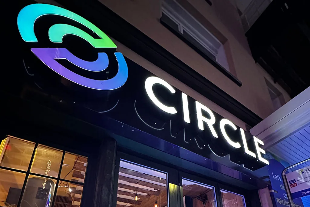 Circle Q2 财报出炉,华尔街的多空分歧有答案了吗? image 0